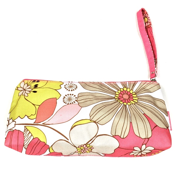 $4 | Clinique Makeup Bag - Picture 1 of 4